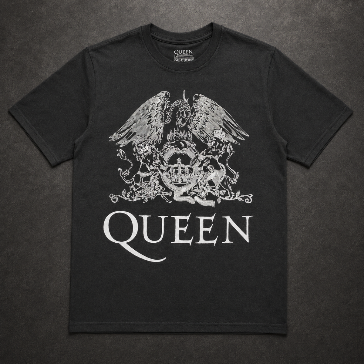 Playera Queen, diseño Crest Logo